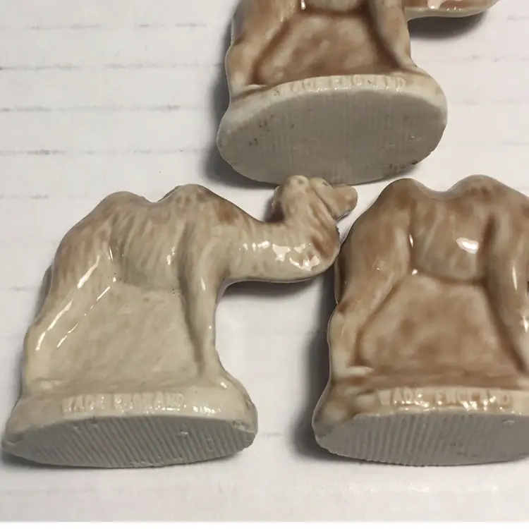 Vintage Wade Whimsy Camels Set Of 3 Made In England LP