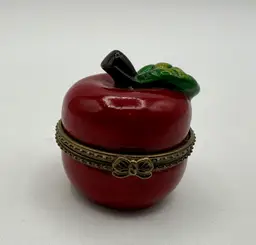 Vintage Ceramic Red Apple Hinged Trinket Box No Trinkets
