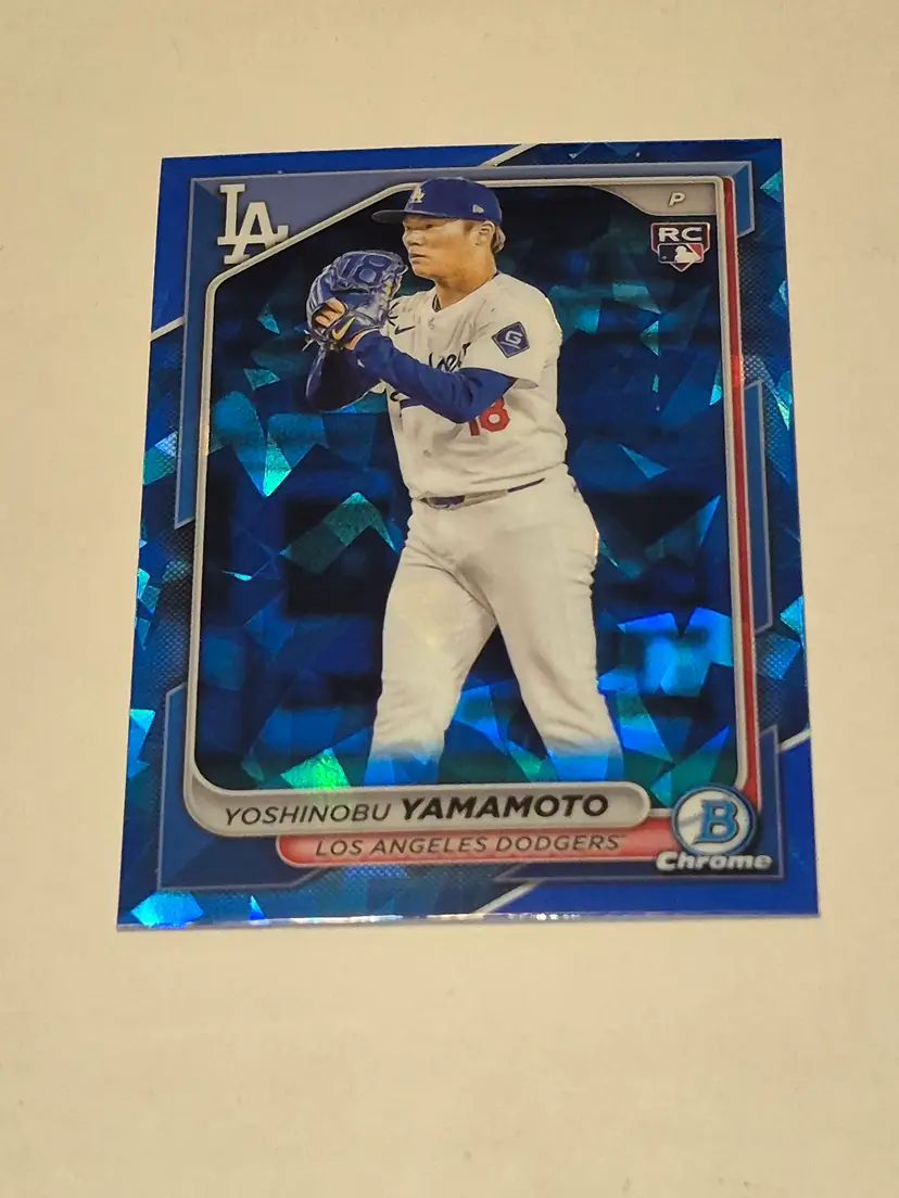 Yoshinobu Yamamoto (RC) 2024 Bowman Chrome Sapphire #73 Dodgers