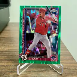 Nathaniel Lowe (Washington Nationals / Boston Red Sox) 2025 Topps Chrome Green Raywave /99