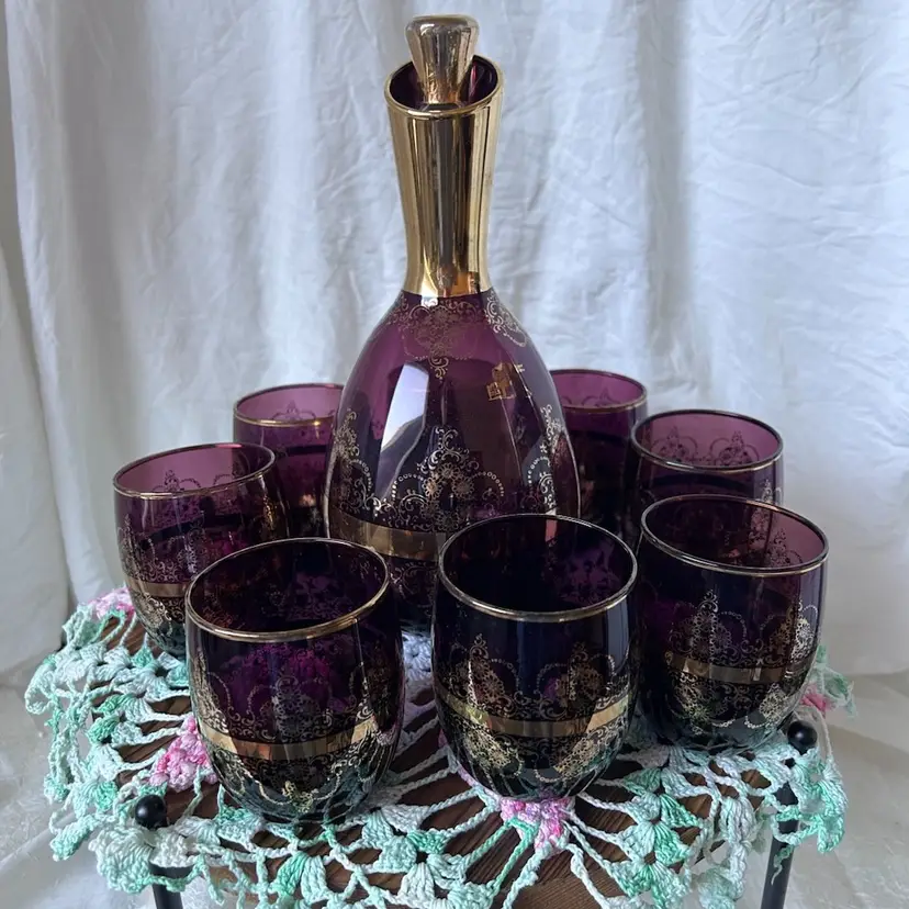 MURANO 24K GOLD TRIMMED AMETHYST GLASS DECANTER W/ 8 GLASSES HAND BLOWN