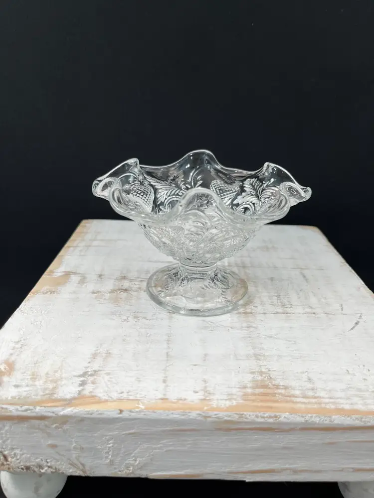 VTG Fenton 3” X 4.5” Clear Ruffled Glass Sherbet Dish With Raised Strawberries