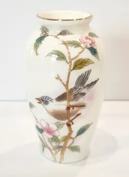 Yamaji Porcelain Bud Vase with Bird Cherry Blossoms Gold Trim 3.75"
