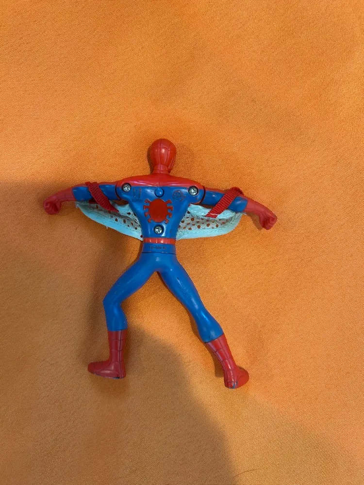 2009 Spiderman 5” Action Figure Marvel Adelaide Loose Figure with Cape