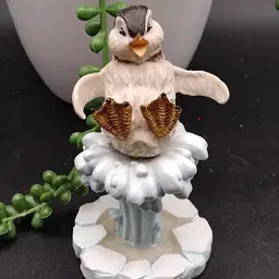 Vintage Penguin Station "Having a Blast" 3673, 1997 Westland China