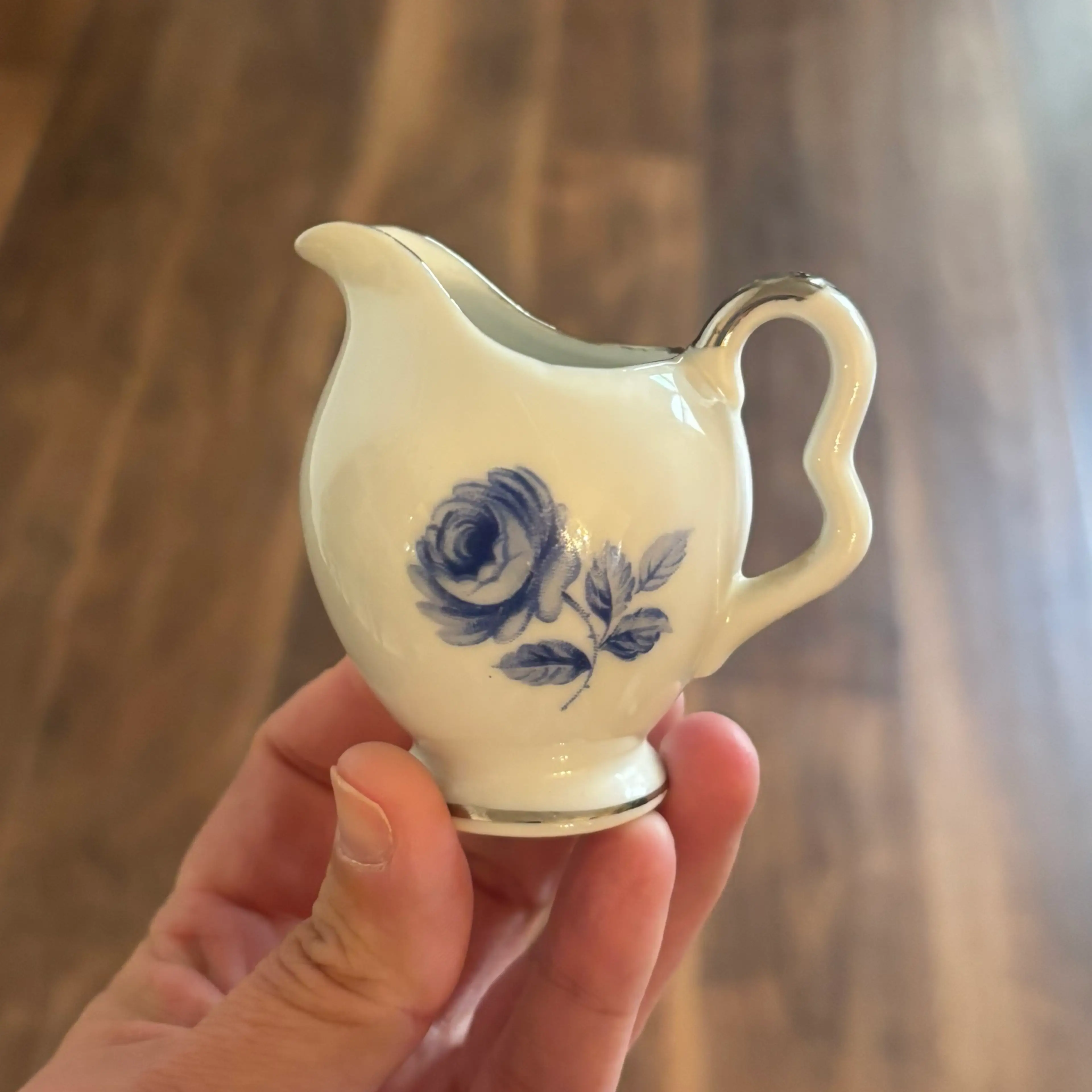 Image 1 of 2