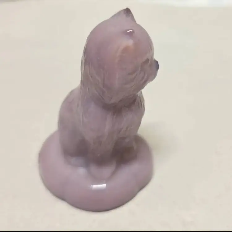 Vintage Boyd's Art Glass Kitten On A Pillow Lavender Slag Purple Cat