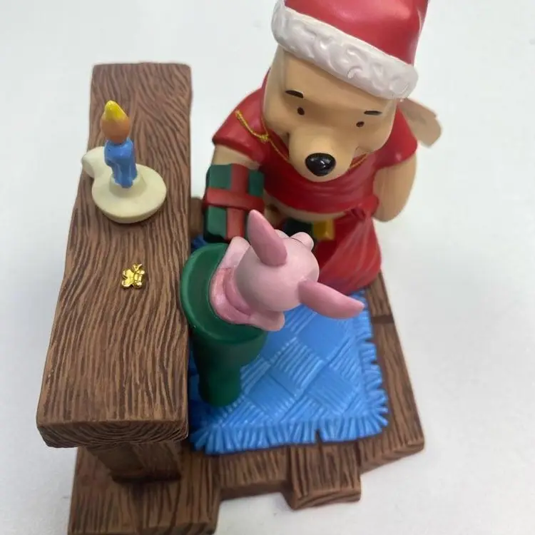 Disney Pooh And Piglet A Bit Of Holiday Cheer