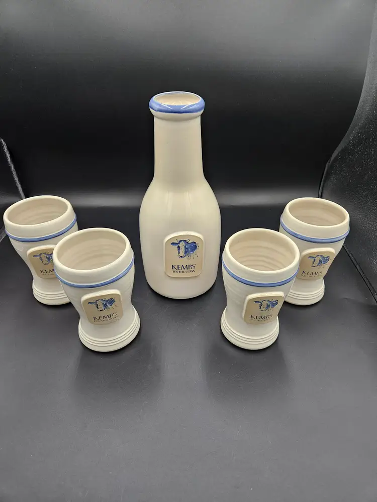 Kemps Ceramic Milk Crafe and 4 Glasses