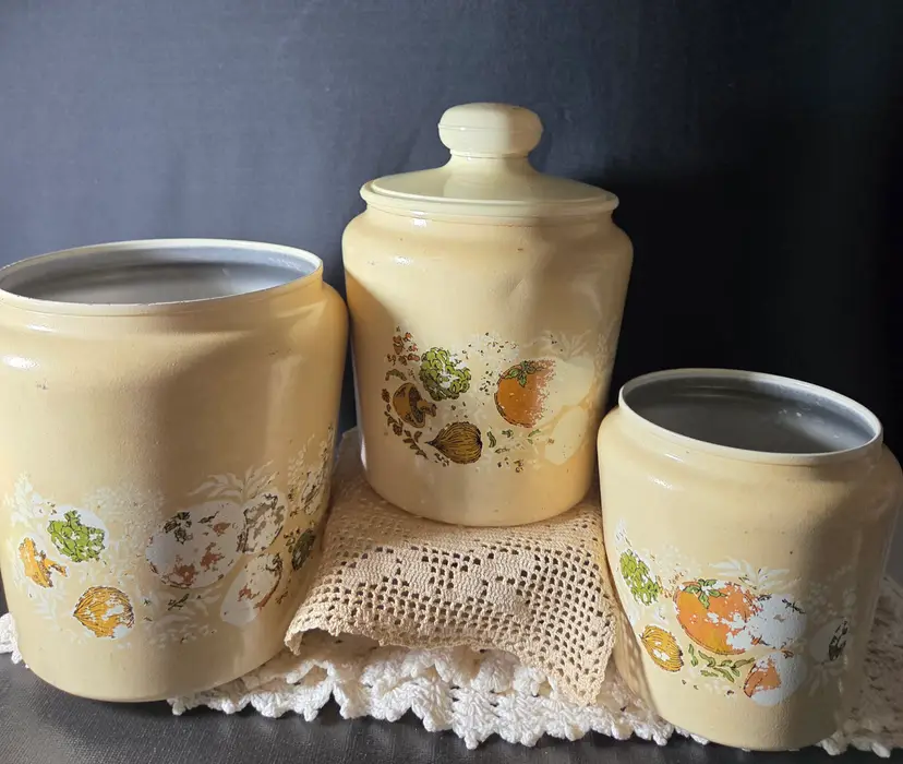 Rusty Crusty Cannisters