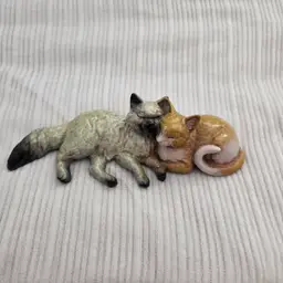 Kitty’s Kennel “Best Friends” Figurine Cats Resin Cuddle Kitty Cantrell Pets