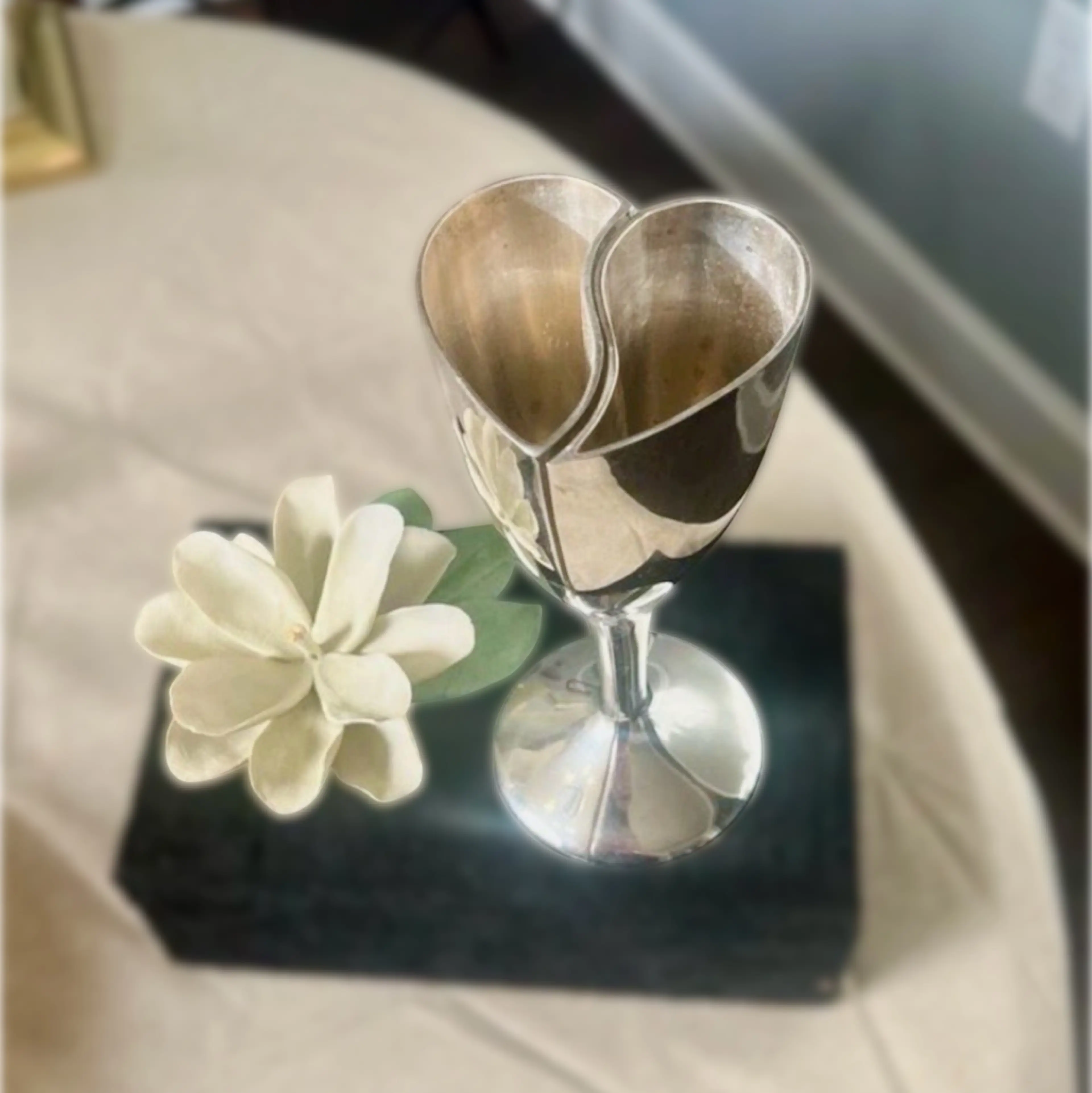 Image 2 of 4