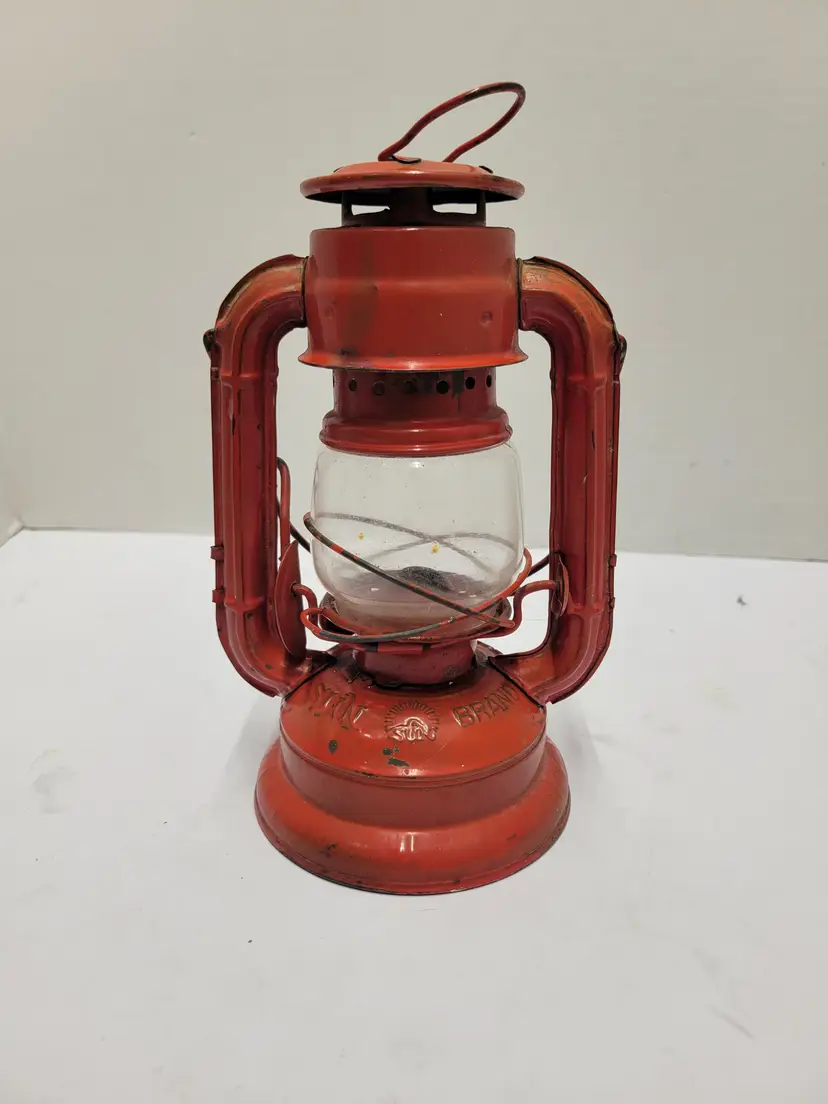 Vintage Sun Brand  No. 3500 Red Kerosene Lantern Japan Lamp 7” Tall