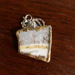 Oodelally Shop Broken Pottery Artisan Made Pendant Santa Collector Plate Handcrafted Necklace 1 1/8 in x 1.25 in