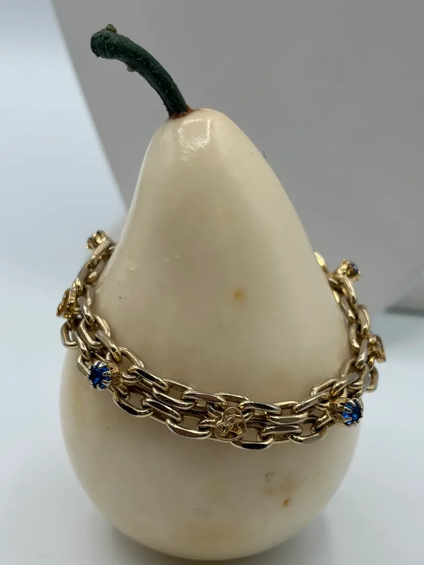 Vintage Blue Rhinestones Bracelet Gold-Tone Fashion Jewelry with accents hearts
