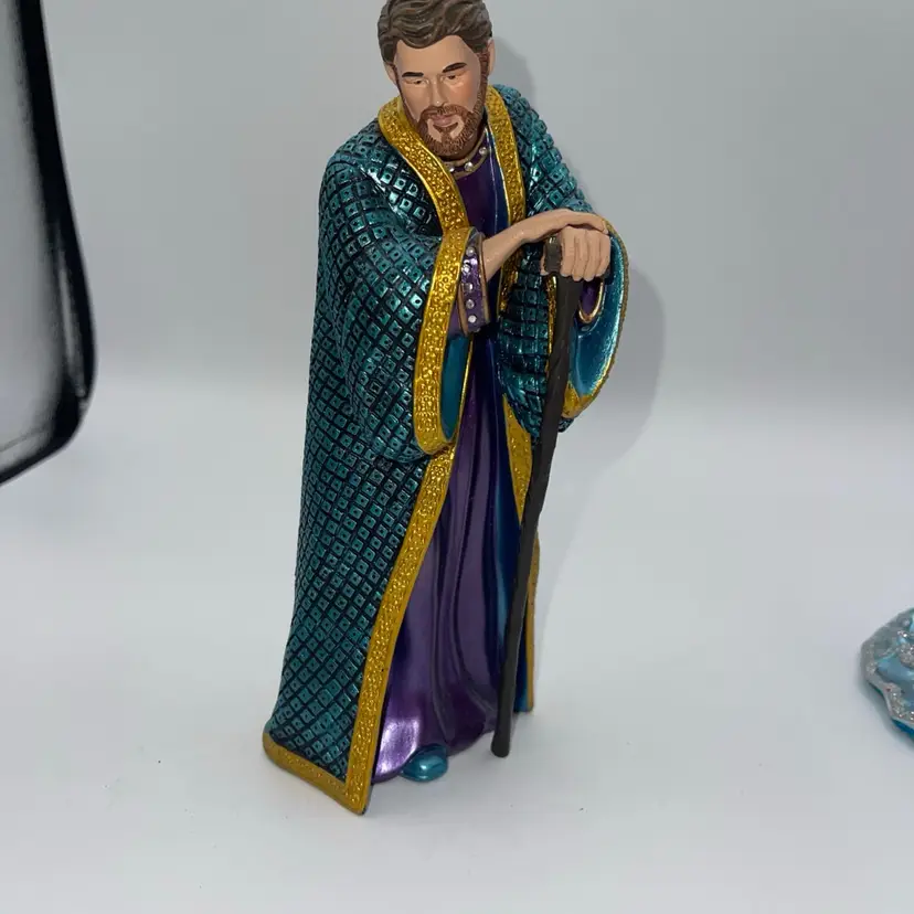 HAWTHORNE VILLAGE Mary And Baby Jesus The Jeweled Nativity Collection Figurine