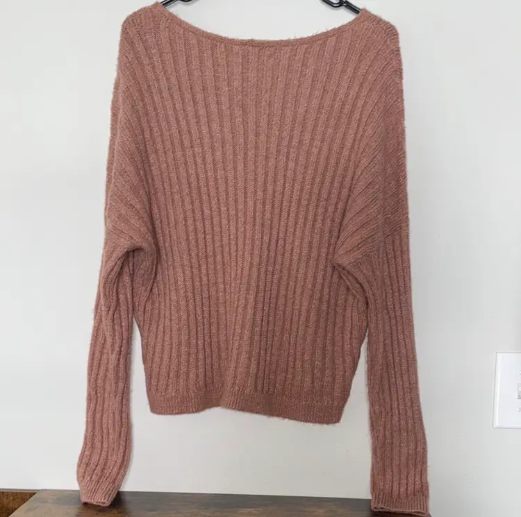 XL Abercrombie & Fitch Women’s V-Neck Ribbed Sweater - Brown