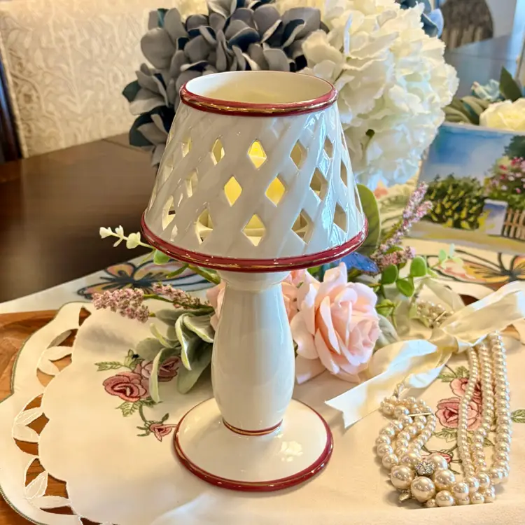 Kimberly Designs Vintage Tea Light Holder Fairy Lamp with Flower Basket-Weave Design