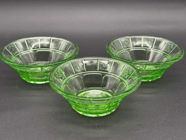 Vintage Jeanette Green Depression Glass Glass Doric Pattern Berry Bowls (Set of 3) | Uranium Glass