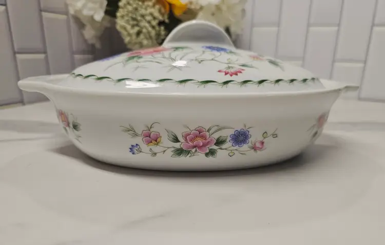 1 pint Spring Night Casserole Dish with Cover by Sadek