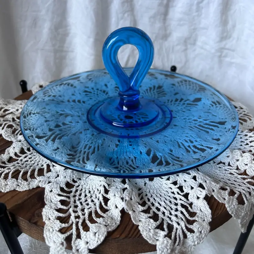 VINTAGE DEPRESSION BLUE GLASS TIDBIT TRAY *GLOWS* 9” WIDE