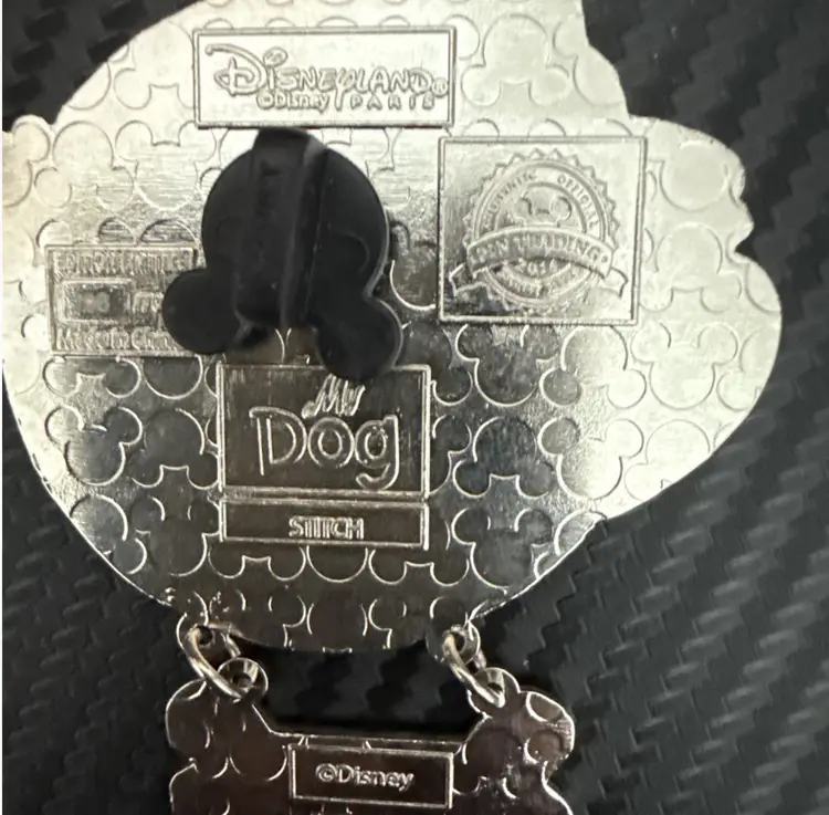MY DOG STITCH PIN TRADING PARIS DLP LIMITED EDITION DISNEY