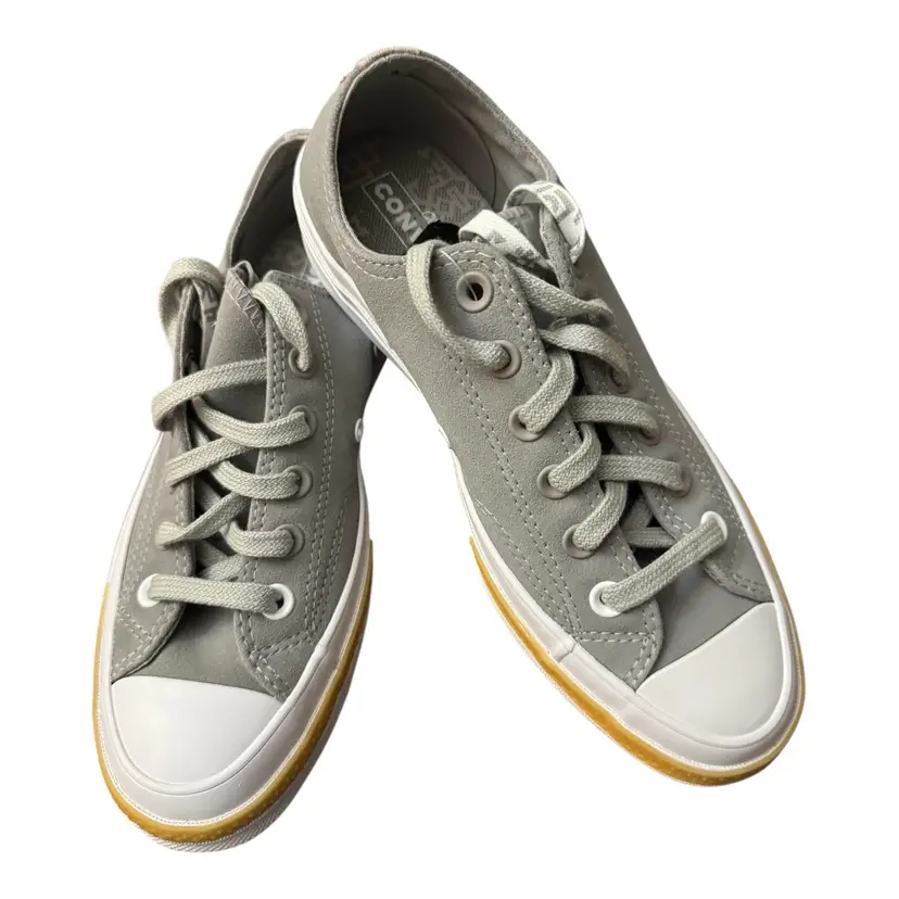Converse (Women 7.5/Men 5.5)