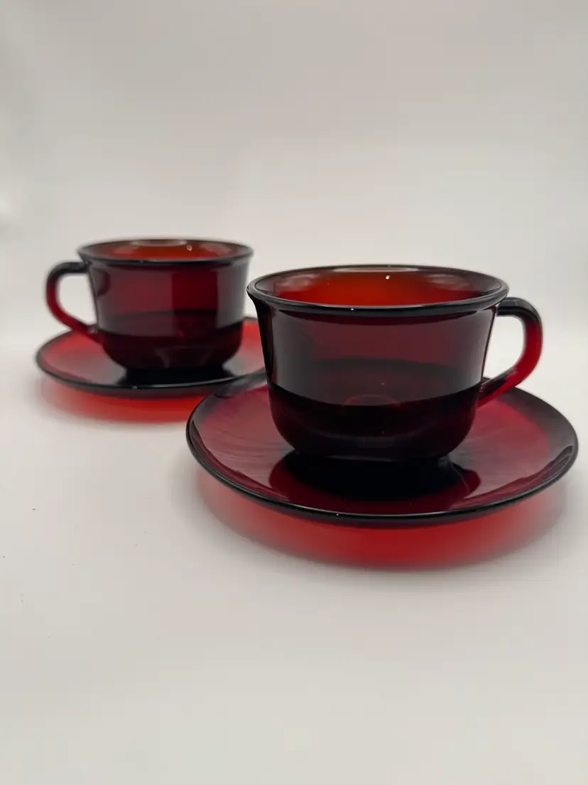 Vintage French Arcorco Ruby Red Glass Tea Cups And Saucer -set Of 4