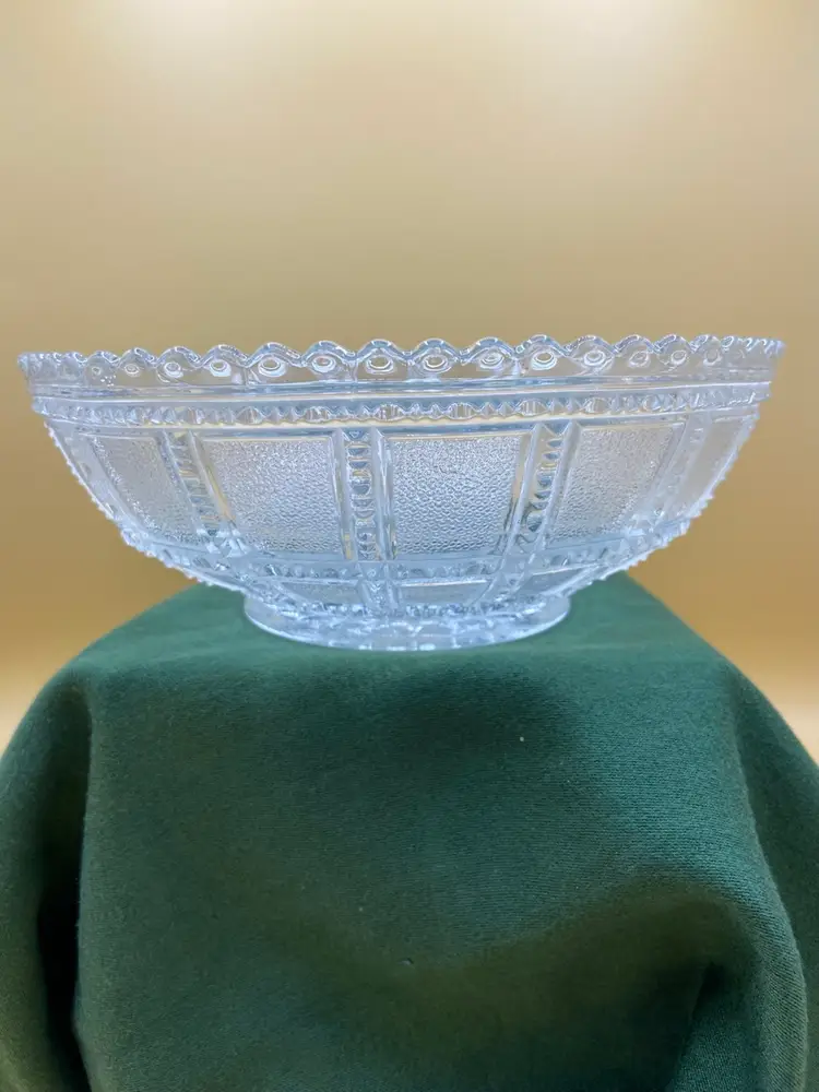 Vintage Imperial Glass Beaded Block Pattern Bowl With Scalloped Edge