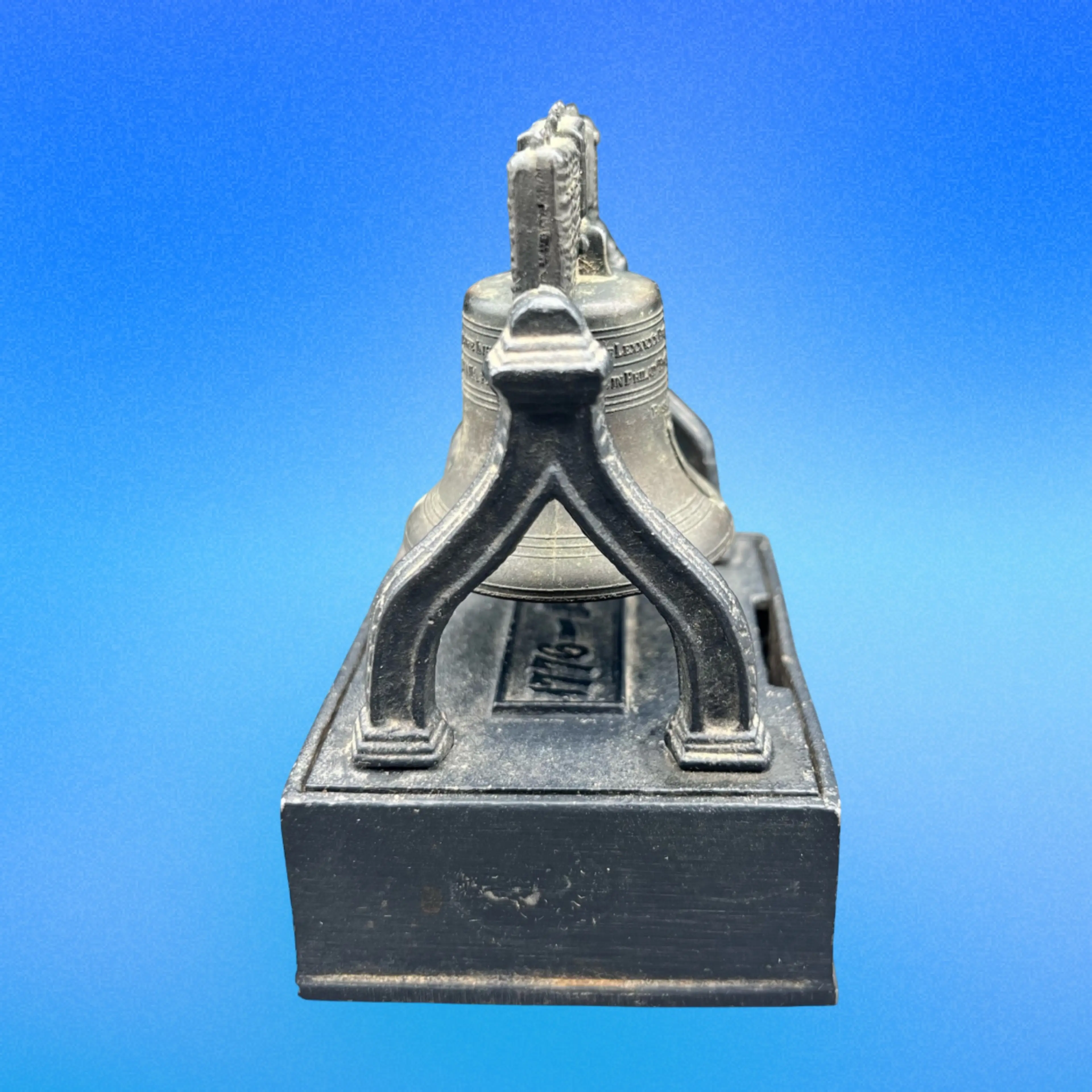 Image 4 of 12