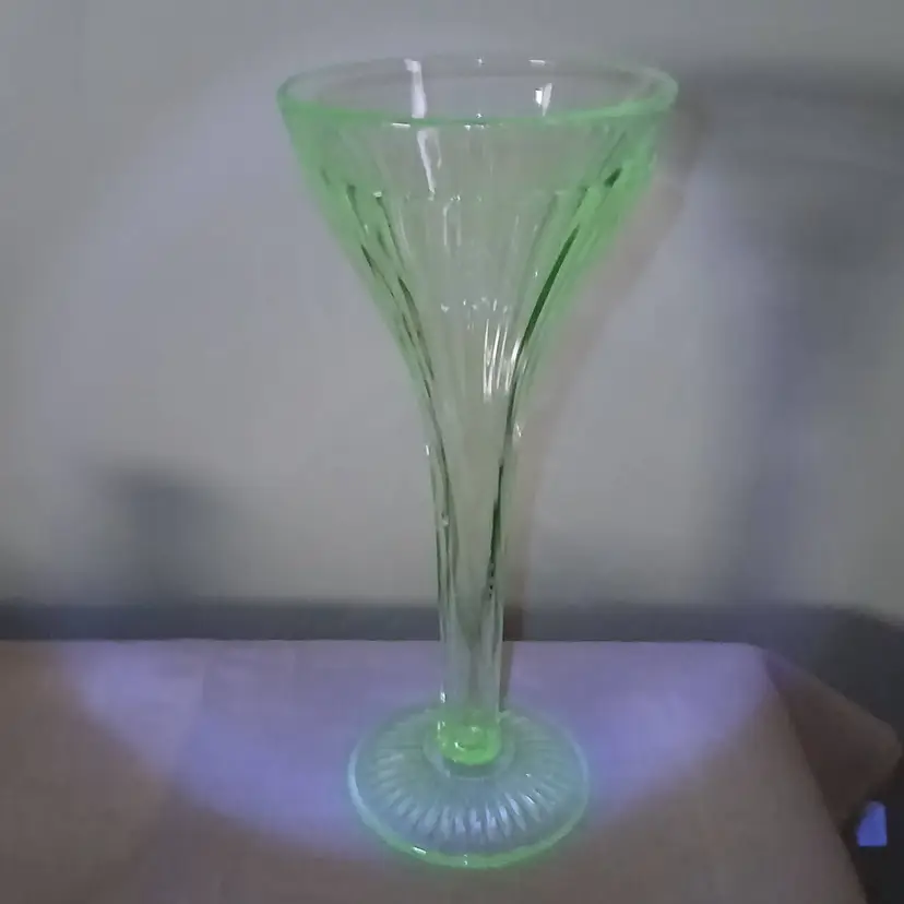 Manganese Glass Shelf Riser