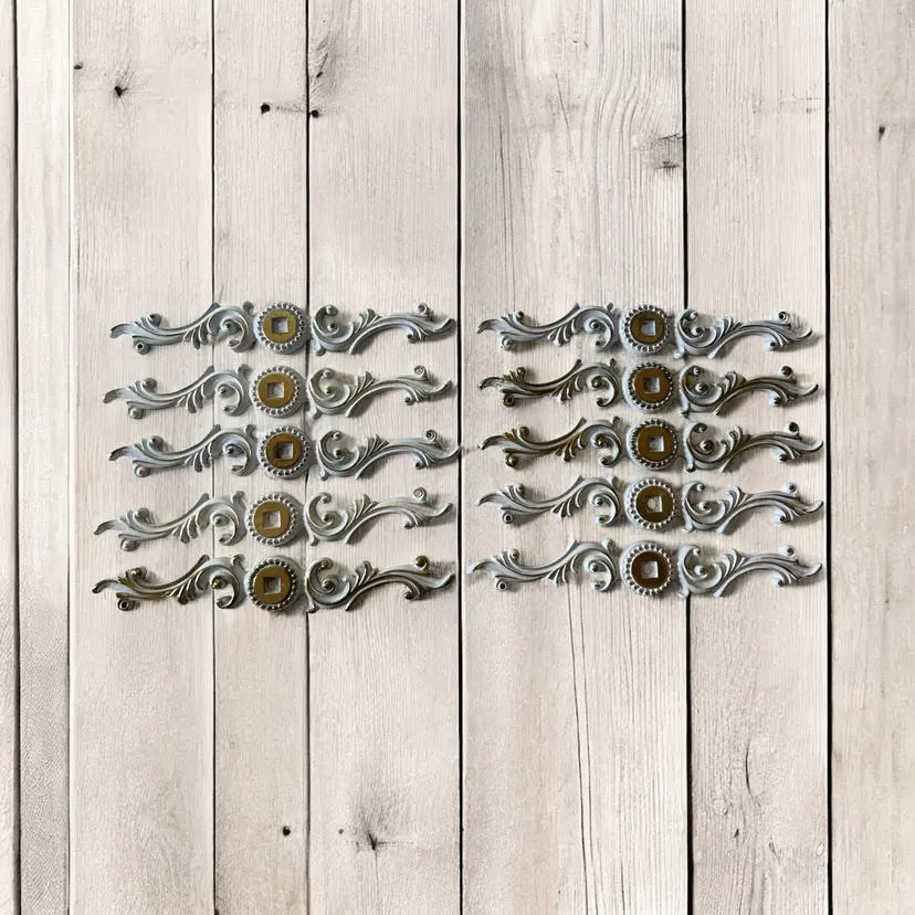 Set (10) Ornate Cabinet Pull BACKPLATE. 6" NOS Vtg Furniture Hardware Knob Parts French Provincial Renovation c1967 White & Gold Shabby Chic