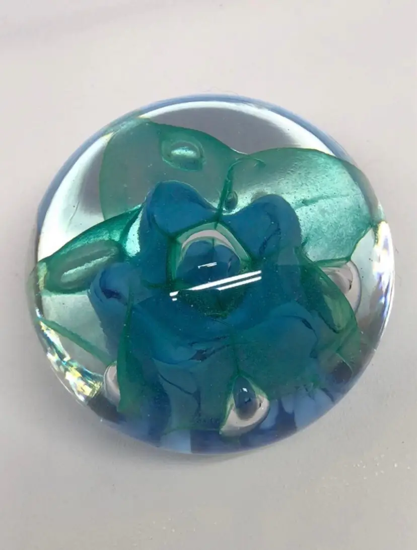 Vintage Hand-Blown Roger Vines Signed “Vines 1996” Glass Paperweight