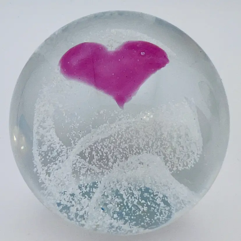 Caithness Glass Scotland “Sweetheart” Paperweight 2.5”