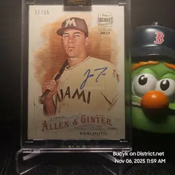 2022 Topps Archives Sig Series - JT Realmuto Miami Marlins 32/35