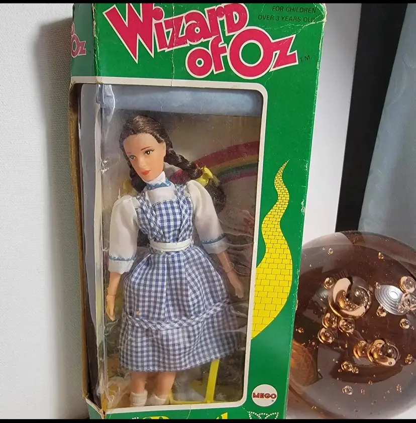 1970s Wizard of Oz Dorothy and toto dolls