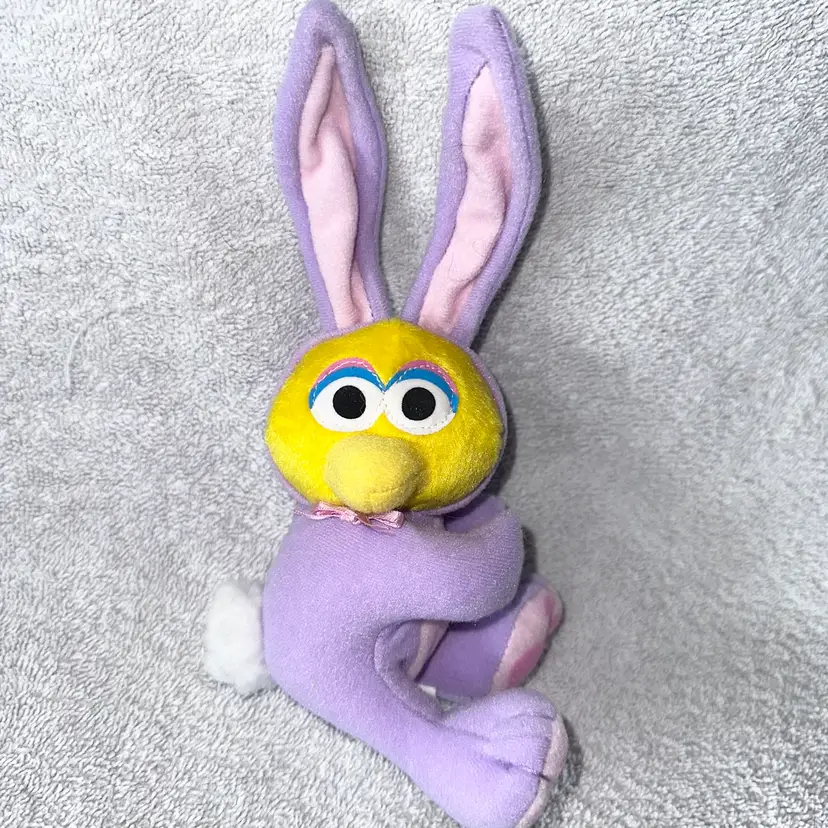 Vintage 2001 Fisher Price Easter Big Bird Bunny Suit Plush Basket Clip Hugger