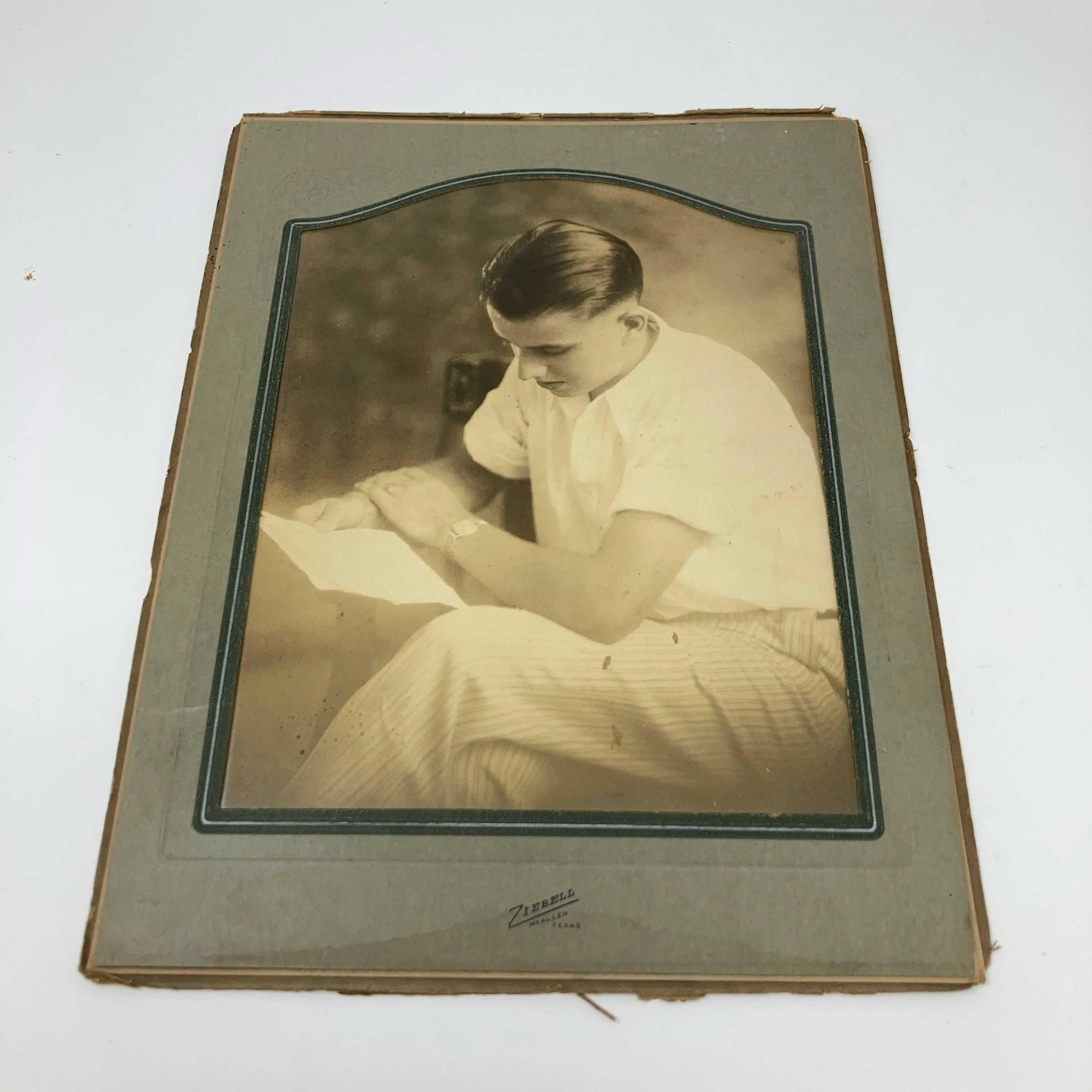 Image 1 of 7