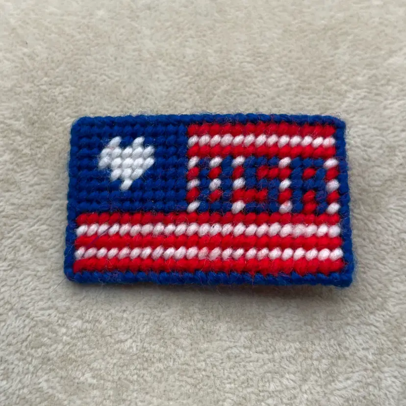 RWB - Vintage Handmade Plastic & Yarn USA Brooch Pin