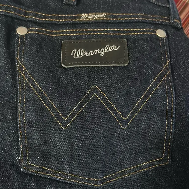 Wrangler® Cowboy Cut® Silver Edition Original Fit Dark Blue Jean 13MSEDD Sz W34 X L30