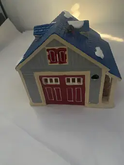 Department 56 single car garage house