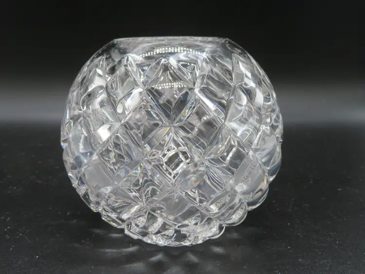 Vintage EAP Glass Rose Bowl Vase with Diamond Cut pattern 4.5" tall 1