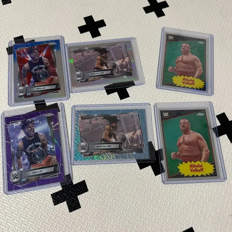 WWE Topps Chrome Parallel Color Cards