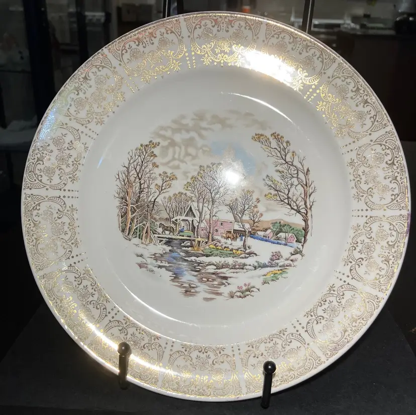 Vintage Currier & Ives Royal Monarch Original 22KT Gold Plate 10.25"