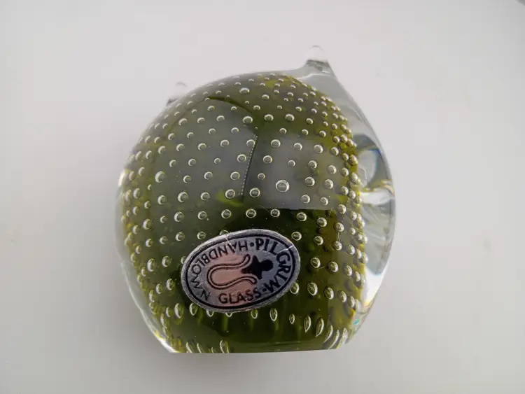 Pilgrim Glass owl paperweight