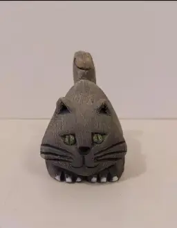 Artesania Rinconada Handmade Ceramic Gray Cat Figurine Uruguay