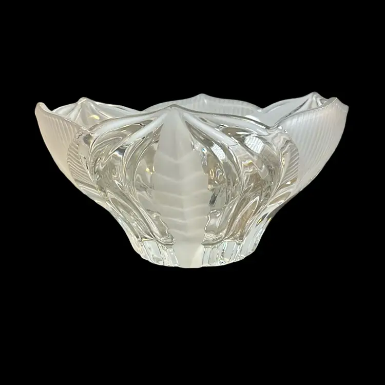 25 Lead Crystal And Frosted Glass Bowl