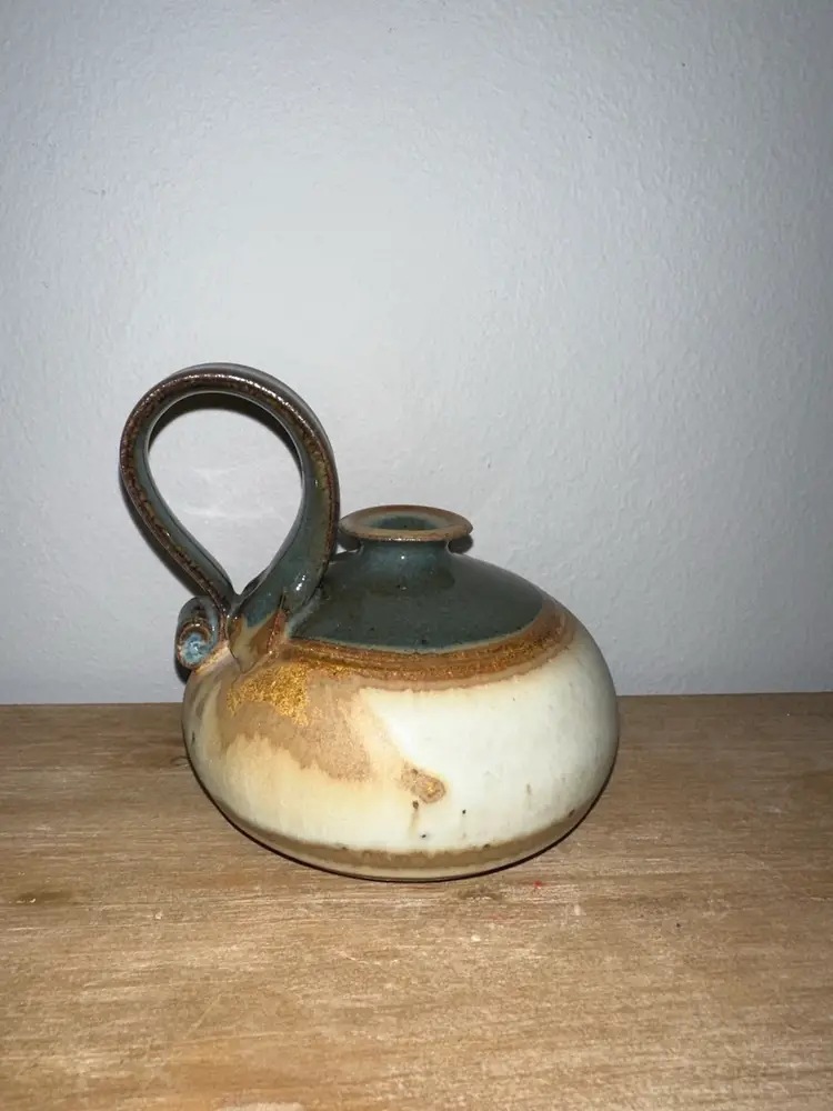 Vintage Chamberlain Pottery Clear Lake Iowa Clay Oil Lamp Signed