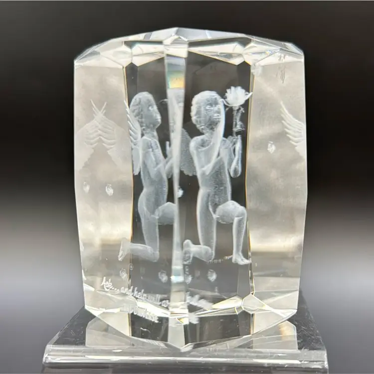 #01 Angel Crystal Statue, 3-D Decor Koinen