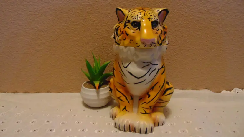 Darling Vintage preowned Plastic Barnum and Bailey Tiger cup from Barnum and Bailey Circus.
